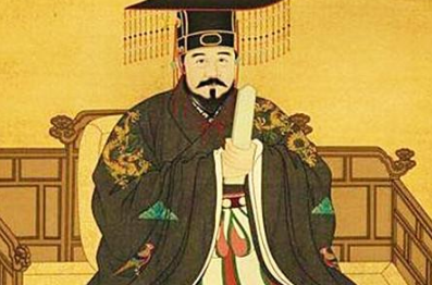 王莽的改制涉及哪些方面？会什么会招致不满呢？