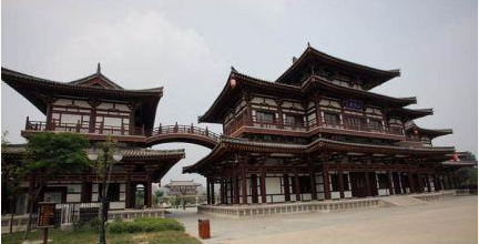 隋朝是怎么修建大兴城的？唐朝时期又被改称为什么？