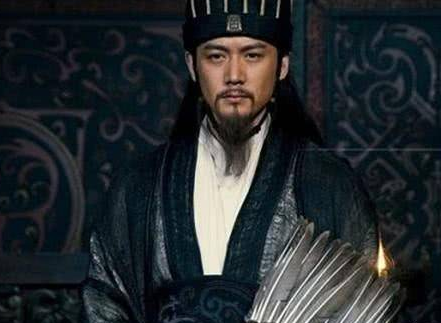 诸葛亮出山之前只是地地道道的农民吗 诸葛亮的家世如何