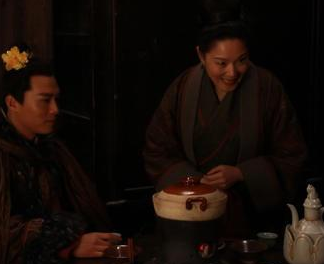 水浒传中，王婆为什么非要武大郎死呢？
