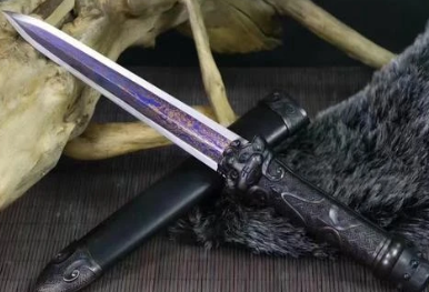 秦国能一统天下的原因是什么？有哪些因素不能忽略？