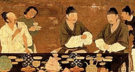 蔡襄在任福建转运使时，对北苑御园茶的发展有何功绩？