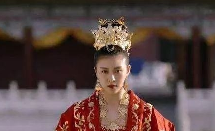 汪皇后是明代宗的结发妻，因反对什么而被废为庶人？