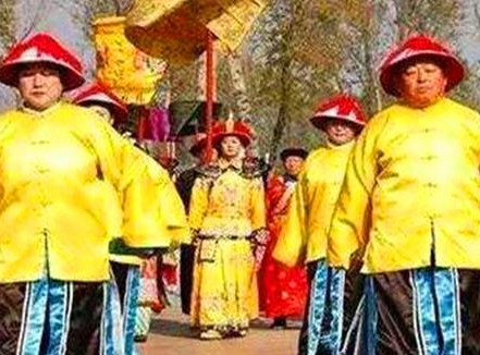 古代侍卫年轻力壮又长期在皇宫中 皇帝是怎么防止他们和妃子日久生情的