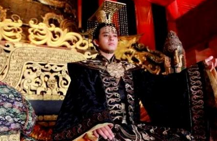 雄才大略的宇文邕为何生了一个败家子儿子？