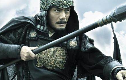 关羽性格非常孤傲，他敬佩的人都有谁呢？