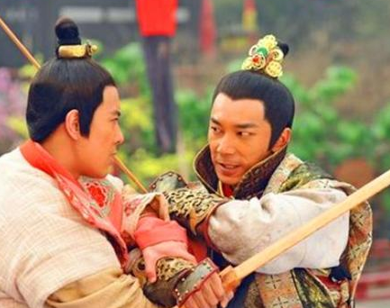 李世民都已经杀了自己的兄弟了 李世民为何没有对老爹下手