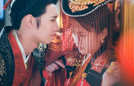 《花好月又圆》在优酷开启首播模式，可惜创作上问题不少