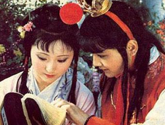 红楼梦中的贾宝玉真的是个纨绔子弟吗？为黛玉不值？