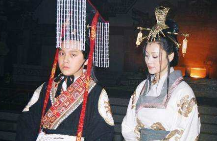 秦始皇死后如果继位的人是扶苏 秦朝还会不会是二世而亡