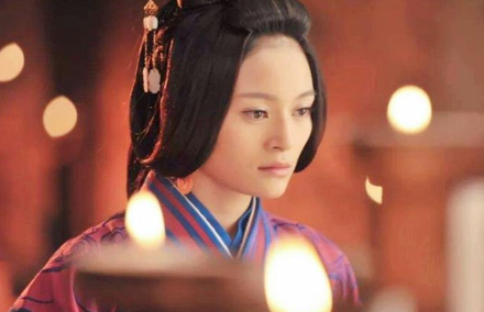 用10万大军做嫁妆，还为皇帝生下五子，郭圣通为何被废？