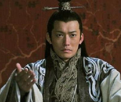 在三国演义当中刘备和曹操都能是英雄 孙权为什么是一个例外