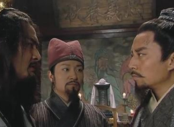 水浒传中宋江上了梁山后是如何挑战晁盖的?
