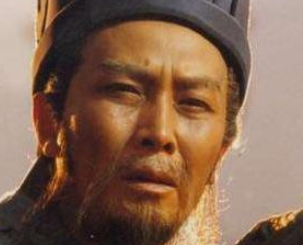 诸葛亮投奔在当时还毫无资本的刘备，是想复兴汉室？