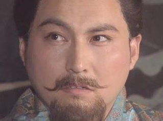 曹操不计前嫌接纳杀子仇人张绣，他是何用意?