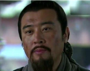 刘备靠织席为生，一贫如洗的他靠什么来养军队？