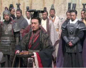 秦昭襄王做了什么？他为何能为秦灭六国创造如此大的优势？