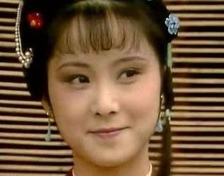 红楼梦中晴雯为何不让李嬷嬷吃糖蒸酥酪？