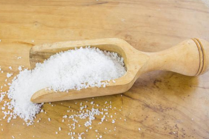 在食盐不能自由买卖的古代，商人们是如何私贩食盐的？