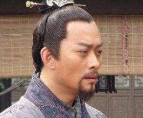 水浒传中梁山一把手为何不是柴进而是宋江？