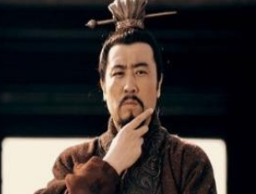 历史上刘备是如何发展的？他的巅峰实力怎么样？