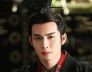 秦始皇的一生有哪些争议？他完成了大一统也亲手葬送了王朝