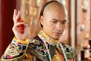 李卫受到雍正重用，他受宠的原因是什么？