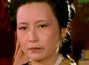 红楼梦中王熙凤为何需要人参？荣国府又为何拿不出来？