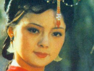红楼梦中薛宝钗患着的一种怪病是什么？为何未能痊愈