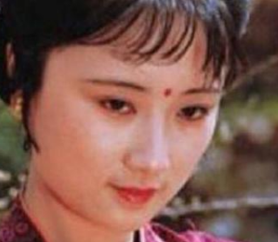 红楼梦中夏金桂与香菱之间的关系怎么样？她到底有多悲惨?