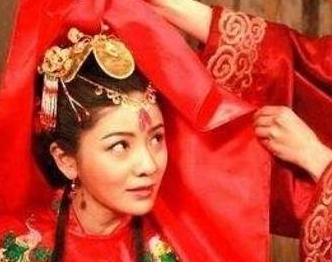 天要下雨娘要嫁人的典故是怎么来的？跟朱耀宗有社么关系