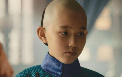 永璇一出生就失去继承皇位的资格，他的一生过得如何？