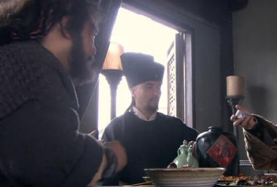 宋江的散财之术是什么样的？他是怎么拉拢李逵武松的