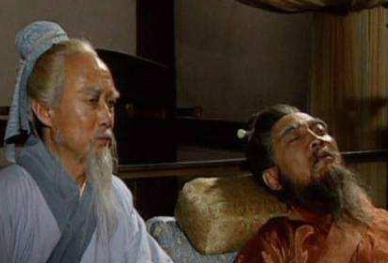 曹操杀华佗的原因是什么？他们之间有什么恩怨？