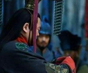 刘禅是否真的那么敬重诸葛亮？他是如何看待诸葛亮的？