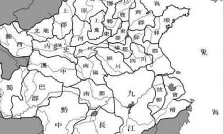 秦始皇在废除分封制以后，将全国分为多少郡县进行统治？？