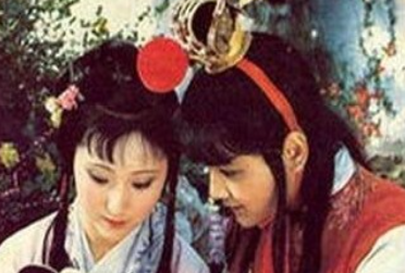 薛宝钗知书达理被大家喜欢，为何宝玉却不喜欢她呢？