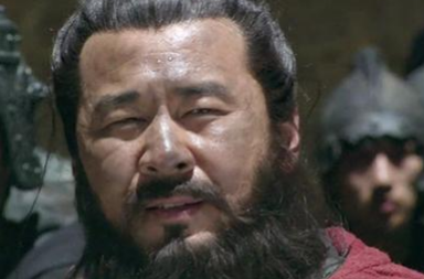 枭雄曹操的实力真的是被高估了吗？他为何没能一统天下