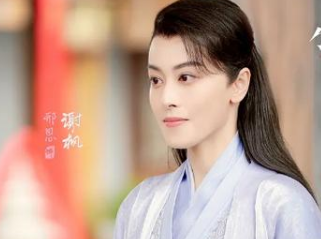 《小女霓裳》邢恩饰演的人是谁？女扮男装颠覆以往形象