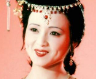 焦大口中的“养小叔子”指的是谁？是秦可卿吗