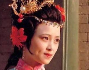 贾府中能对贾珍说“不”的女人是谁?只有可能是尤三姐