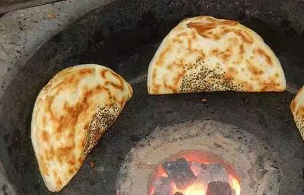 拥有两千多年历史的美味，锅盔是谁发明的？