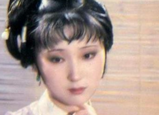 林黛玉多病西施的称呼是怎么来的？她与宝玉的感情如何？