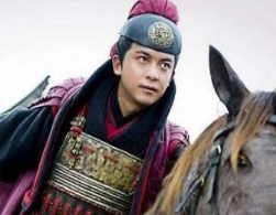 冯异为刘秀提供了哪些帮助？冯异为何会让刘秀忌惮？