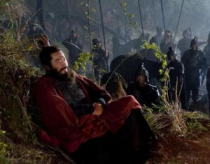 关羽去华容道真的可以拦住曹操吗？诸葛亮为何这么安排？