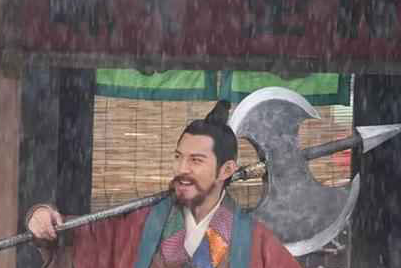 程咬金的真正武器是什么？其实并不是斧头