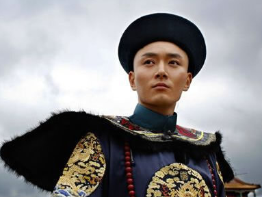 哥哥和儿子是皇帝，自己却过得窝囊无比