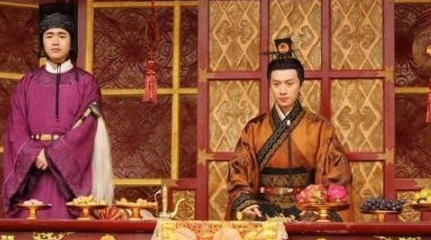 揭秘古代最荒唐的皇帝，连自己亲妈和岳母都要打