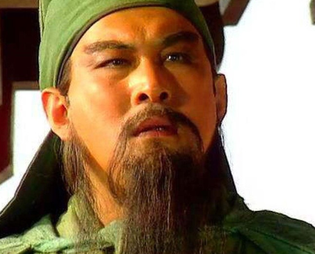 关羽能接受曹操汉寿亭侯的册封 关羽为何对刘备的封赏颇多不满