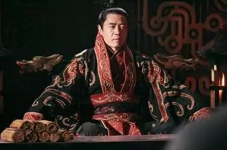 张汤是如何从一名小官到三公九卿行列的？